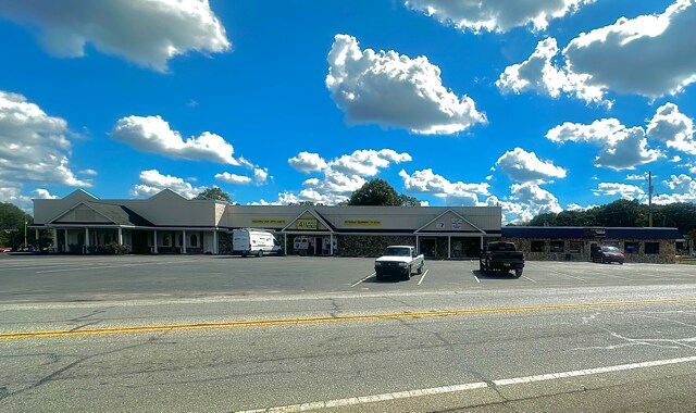 More Photos Of 24 Ila Rd, Commerce Unknown For Lease