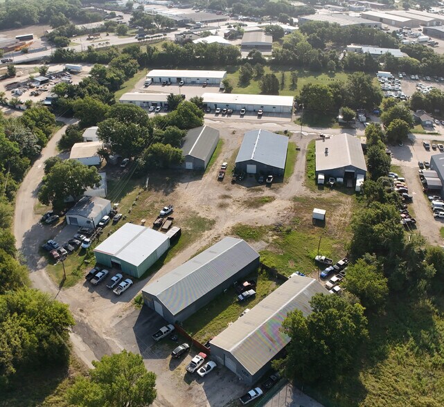 Primary Photo Of 625 Grapevine Trl, Kennedale Warehouse For Sale