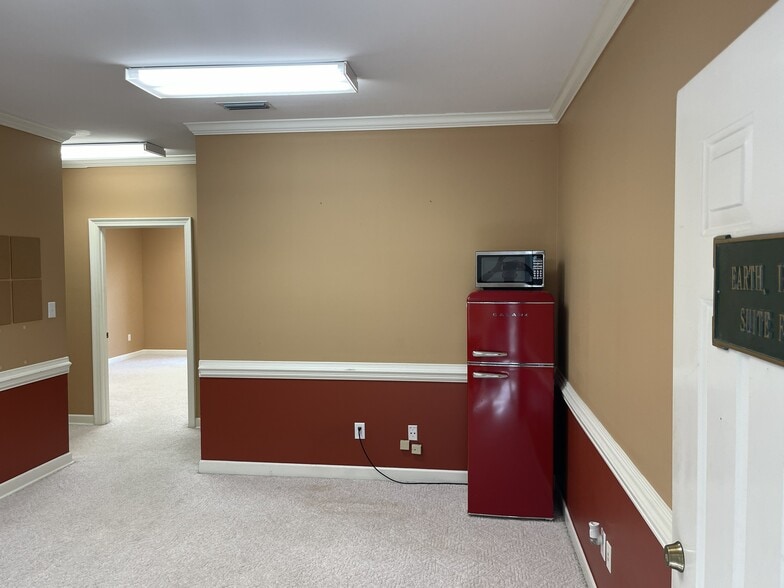 More Photos Of 2210 N Main St, Daphne Office For Sale