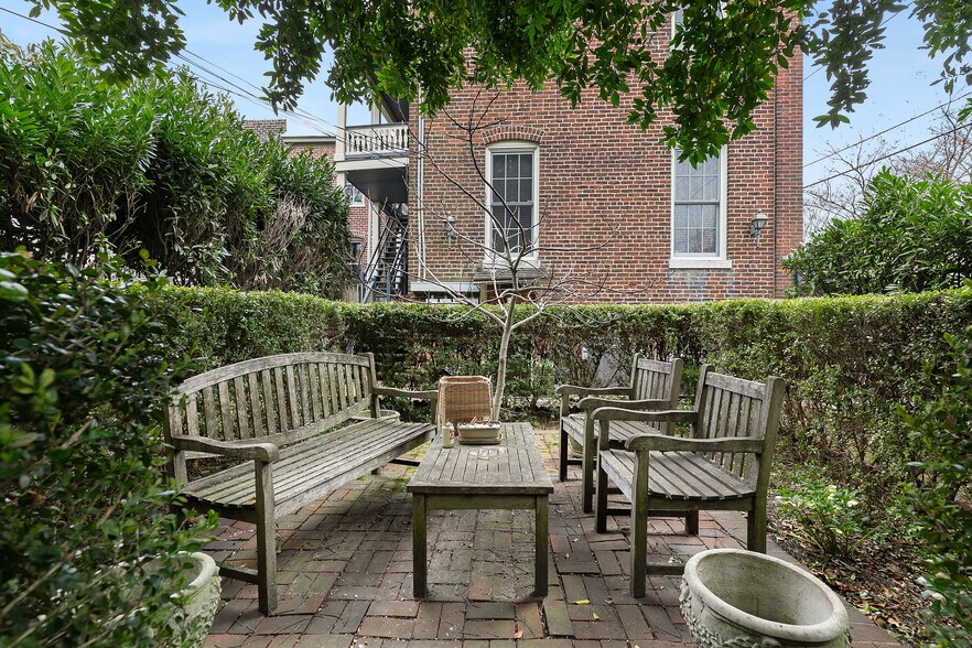 More Photos Of 2200 E Grace St, Richmond Apartments For Sale