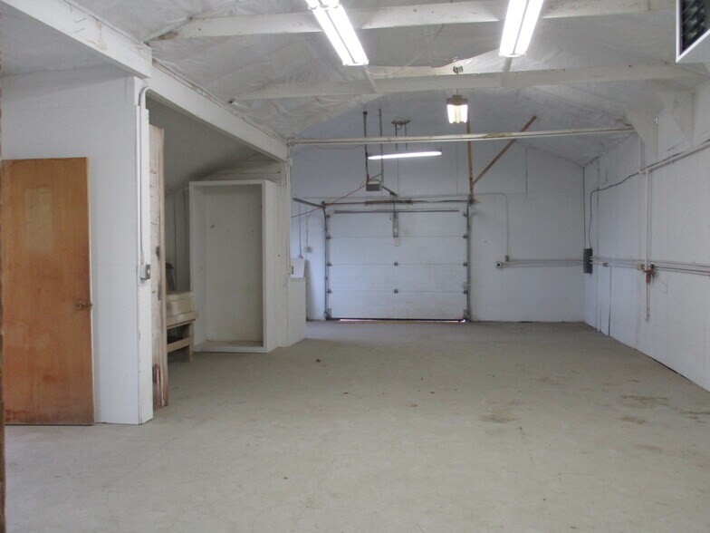 More Photos Of 940 N 9th Ave, Walla Walla Service For Lease