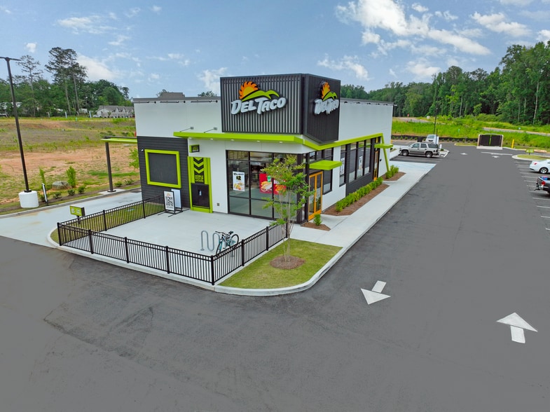 Primary Photo Of 3065 Pepperell Pky, Opelika Fast Food For Lease