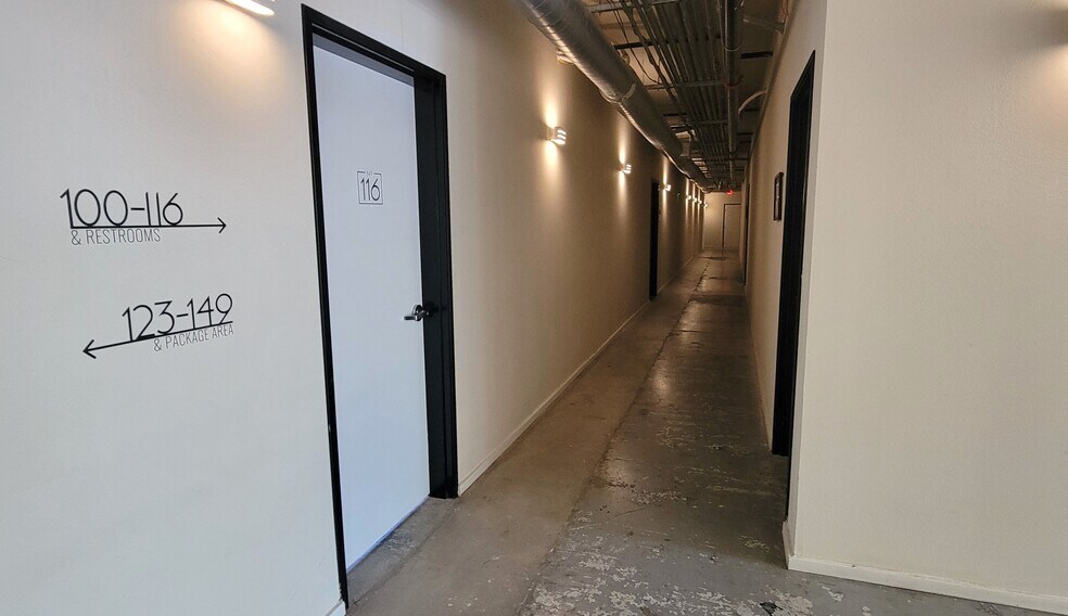 More Photos Of 120 Saint Louis Ave, Fort Worth Office For Sale