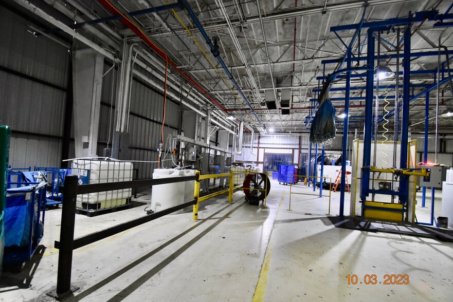 More Photos Of 956 N Broadway St, Greenville Distribution For Sale