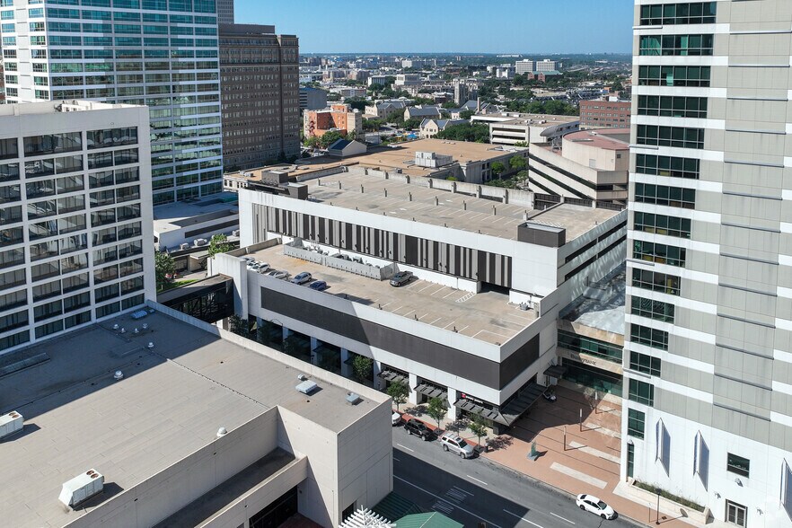 More Photos Of 150 Throckmorton St, Fort Worth Unknown For Sale