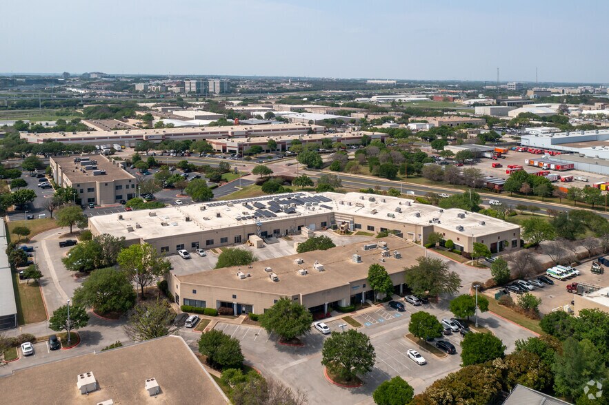 More Photos Of 9233 Waterford Centre Blvd, Austin Office For Lease