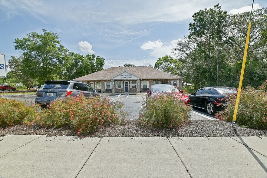 More Photos Of 15151 S US Highway 441, Summerfield Medical For Sale