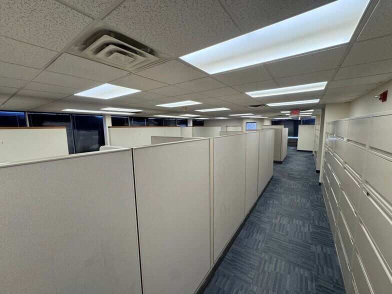 More Photos Of 990 Westbury Rd, Westbury Office For Sale
