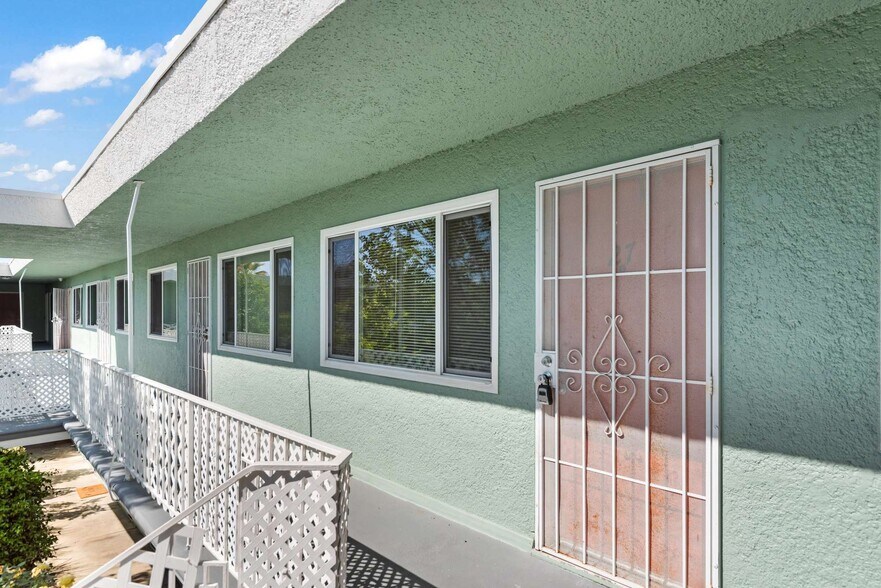 More Photos Of 256 La Pala Dr, San Jose Apartments For Sale