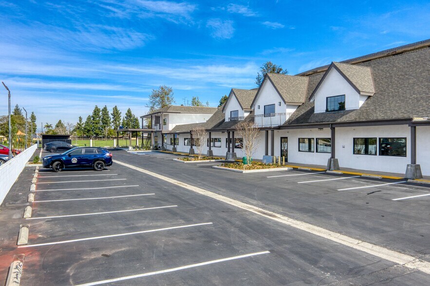 More Photos Of 8291-8295 Westminster Blvd, Westminster Medical For Sale