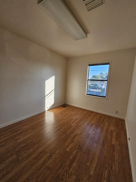 More Photos Of 412-422 N Glendale Ave, Glendale Office For Lease