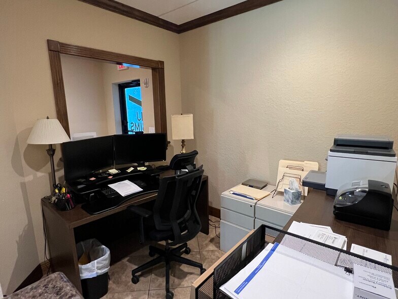 More Photos Of 270 Central Blvd, Jupiter Office For Lease