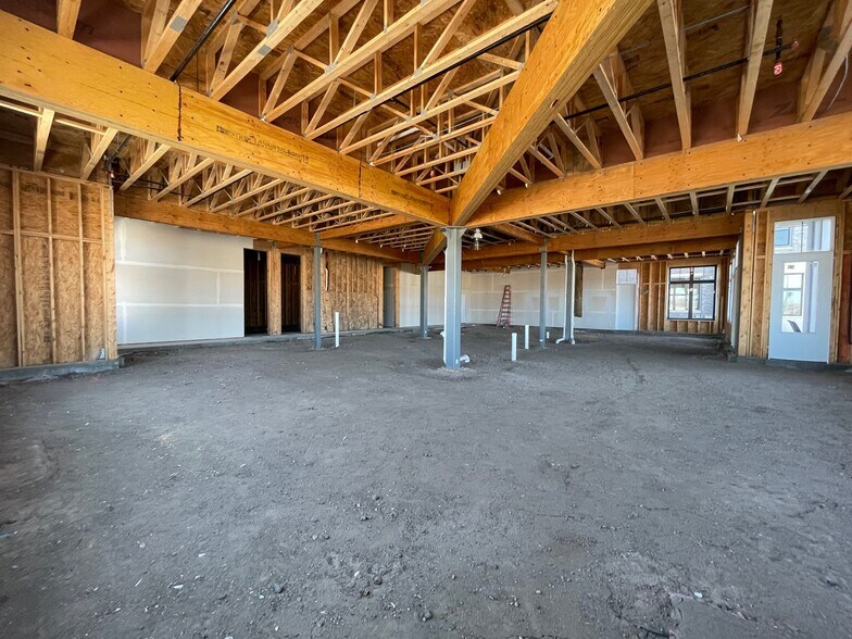 More Photos Of 2112 University Dr, Kearney Apartments For Lease