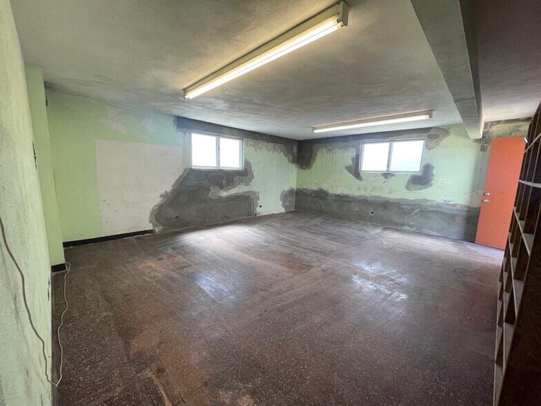 More Photos Of 558-562 California Ave, Wahiawa Storefront Retail Office For Lease