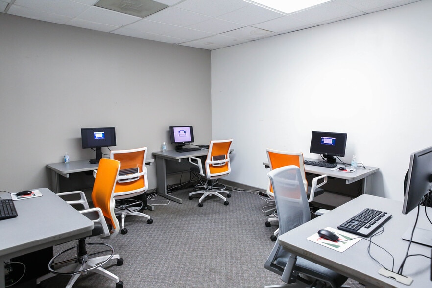More Photos Of 626 Minnesota Ave, Kansas City Office For Lease