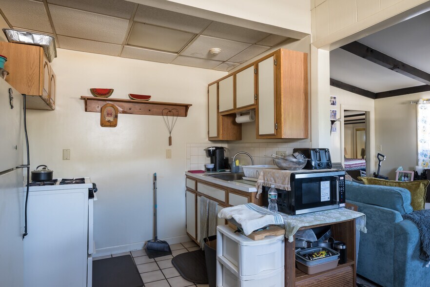 More Photos Of 286 Teaticket Hwy, Teaticket Freestanding For Sale
