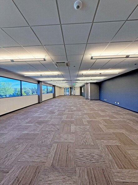 More Photos Of 1330 N Dutton Ave, Santa Rosa Office For Sale