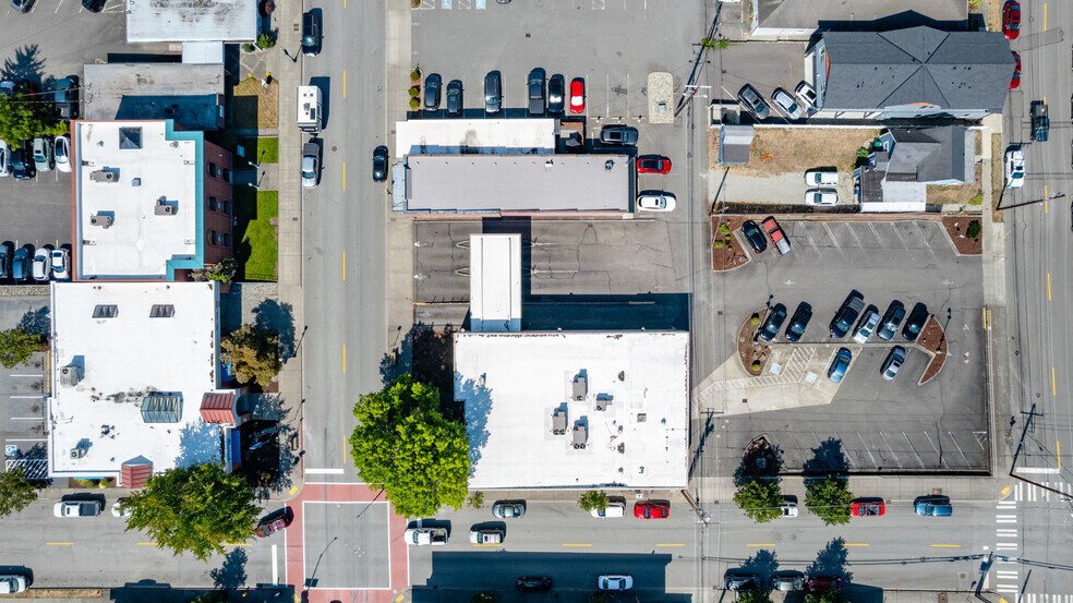 More Photos Of 501 N Olympic Ave, Arlington Bank For Lease