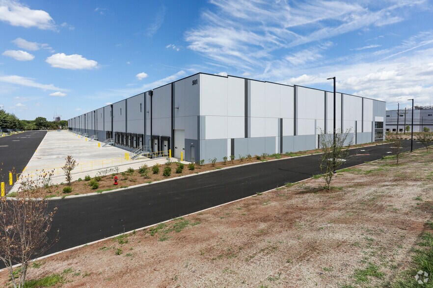 More Photos Of 501 Jersey Ave, New Brunswick Warehouse For Sale