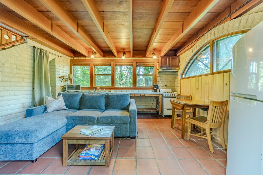 More Photos Of 1820 E 28th Ave, Eugene Multifamily For Sale