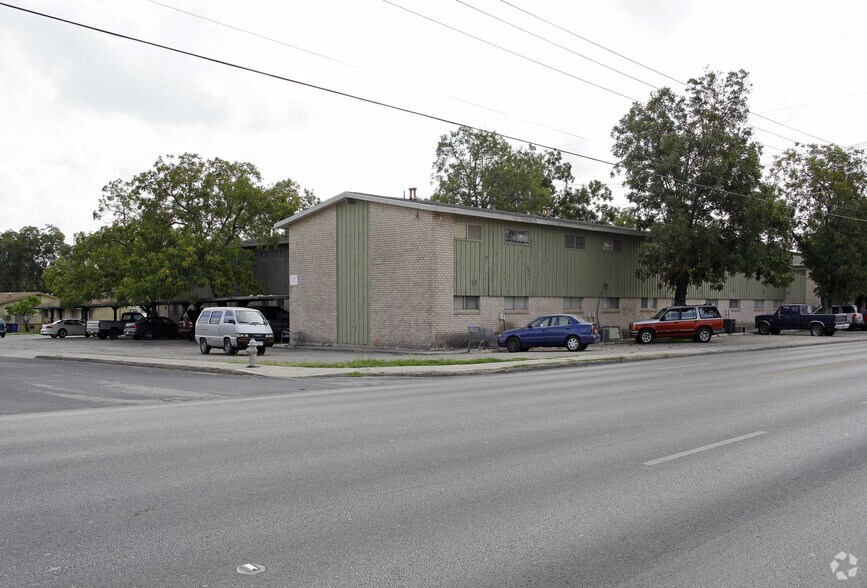 More Photos Of 2222 Vance Jackson Rd, San Antonio Apartments For Sale
