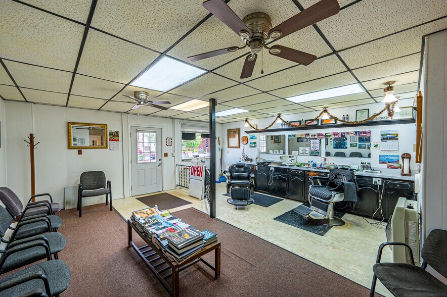 More Photos Of 2815 Grand Central Ave, Vienna General Retail For Sale