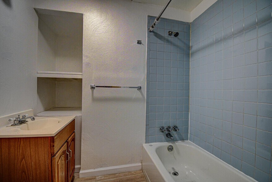 More Photos Of 4919 Penn Ave, Pittsburgh Storefront Retail Residential For Sale