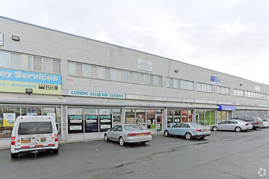 More Photos Of 160-39-160-61 Rockaway Blvd, Jamaica Storefront Retail Office For Lease