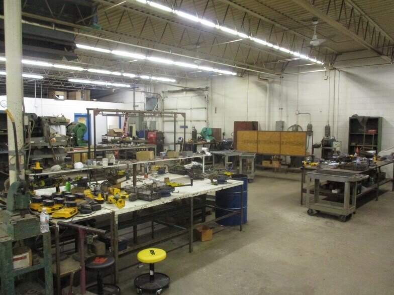 More Photos Of 3745 Dykstra Dr NW, Grand Rapids Manufacturing For Sale