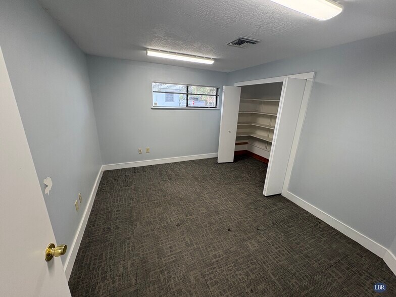 More Photos Of 1427 Aurora Rd, Melbourne Office Residential For Lease