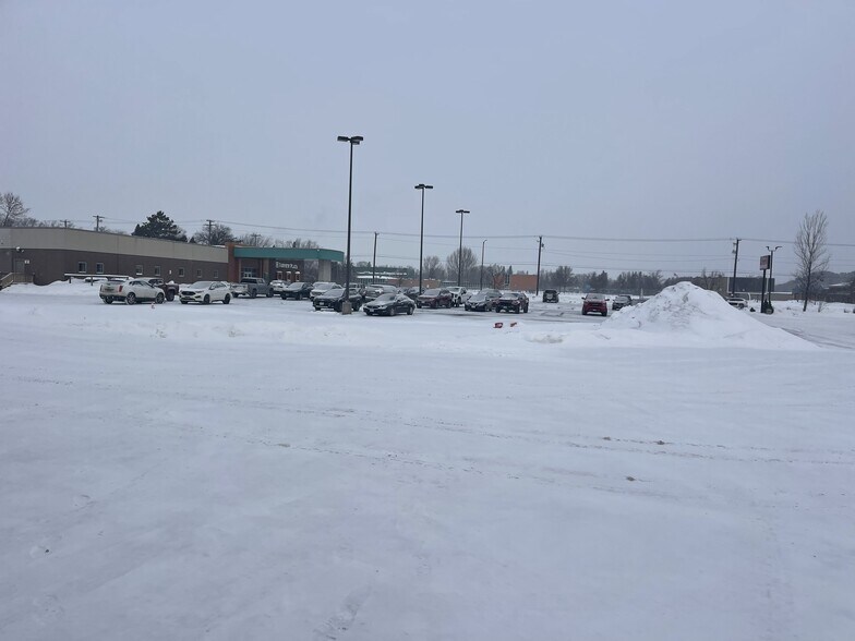 More Photos Of 1206 25th St E, Hibbing Warehouse For Sale