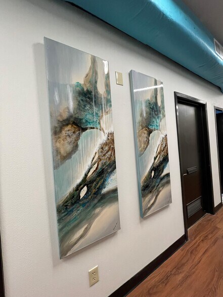 More Photos Of 629-633 W 19th St, Houston Coworking Space