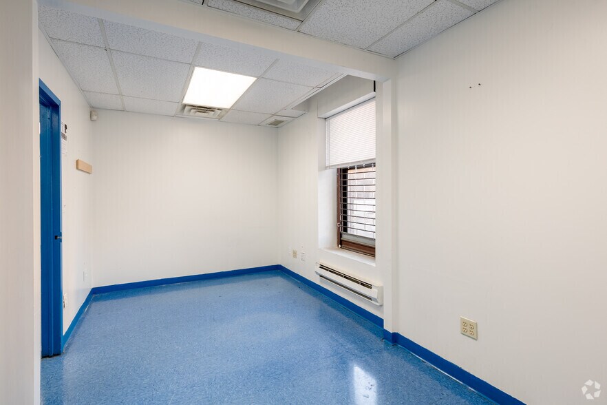 More Photos Of 368 E 148th St, Bronx Medical For Sale