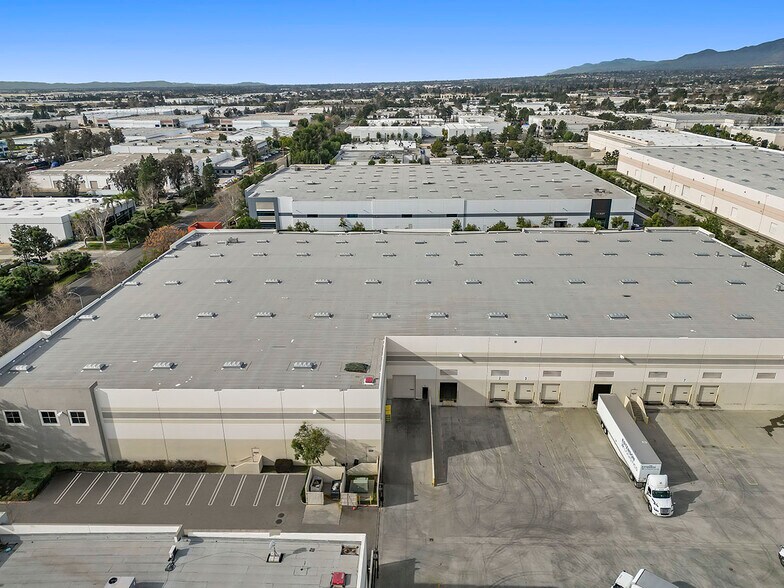 More Photos Of 11246 Jersey Blvd, Rancho Cucamonga Distribution For Lease