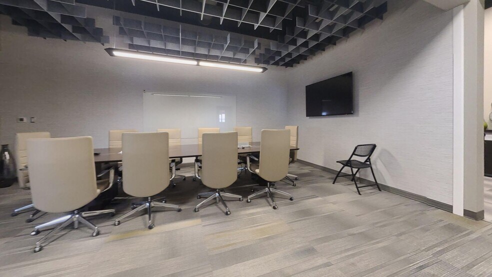 More Photos Of 1304 Technology Pky, Cedar Falls Office Residential For Lease