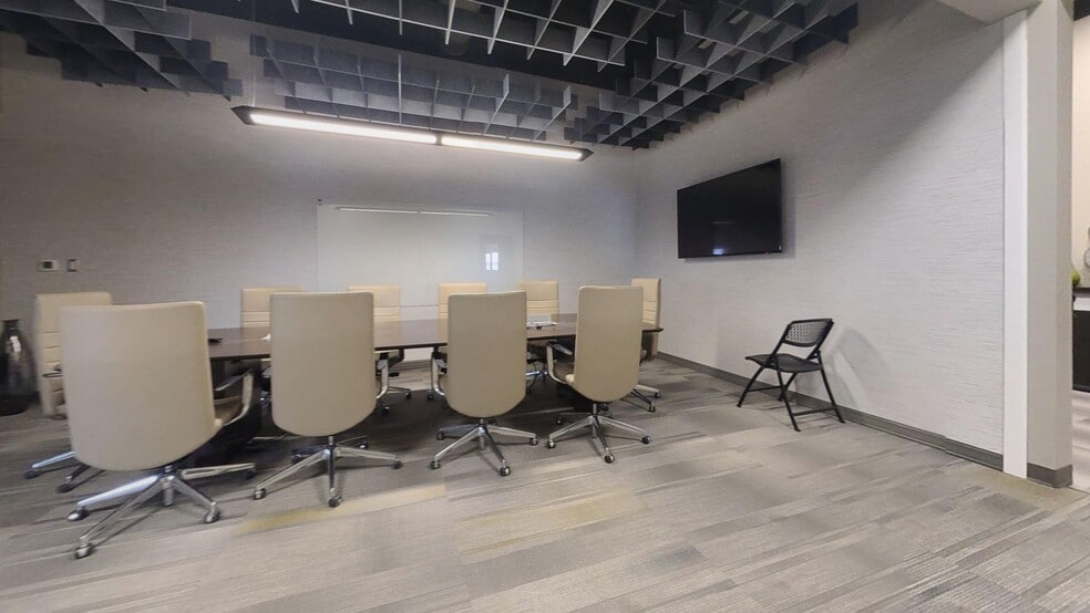 More Photos Of 1304 Technology Pky, Cedar Falls Office Residential For Lease