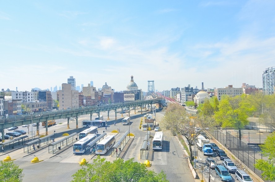 More Photos Of 217 Havemeyer St, Brooklyn Office For Lease