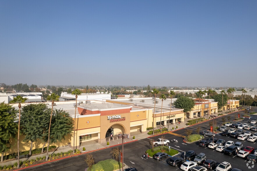 More Photos Of 3808-3860 Grand Ave, Chino Unknown For Lease