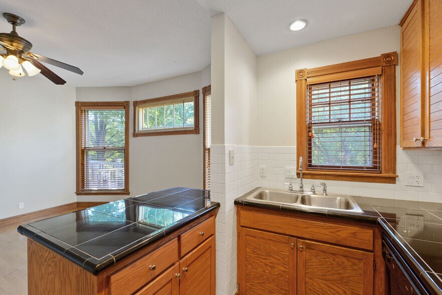 More Photos Of 197 Kent St, Saint Paul Multifamily For Sale