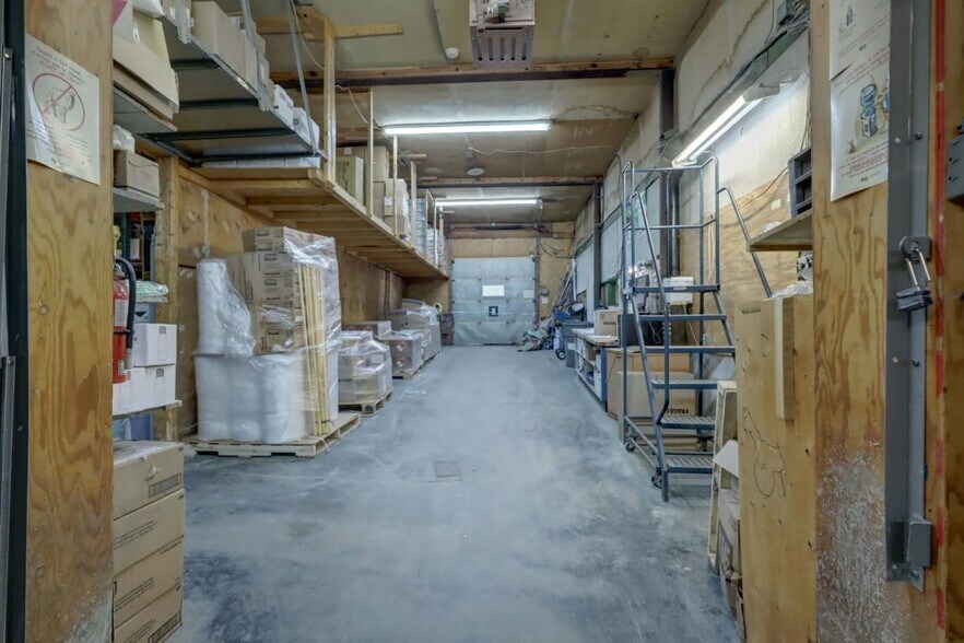 More Photos Of 2975 Rue Nelson, Saint-hyacinthe Industrial For Lease