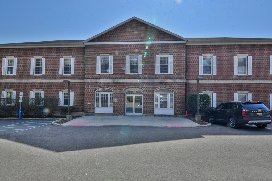 More Photos Of 2 Forest Ave, Oradell Medical For Sale