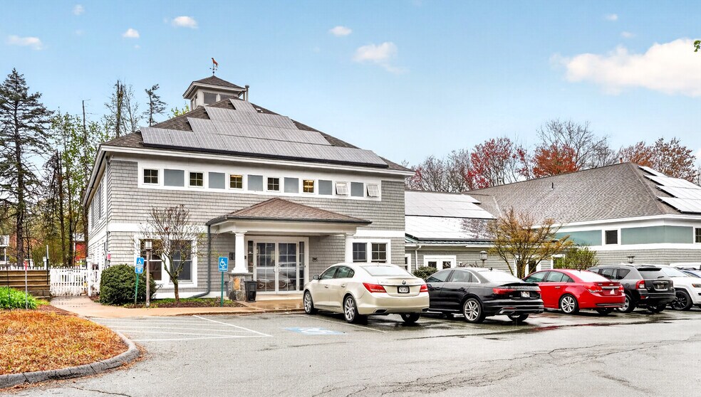 Primary Photo Of 140 Summer St, Holliston Veterinarian Kennel For Sale