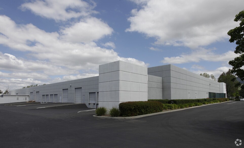 Primary Photo Of 2917 Bayview Dr, Fremont Light Manufacturing For Lease