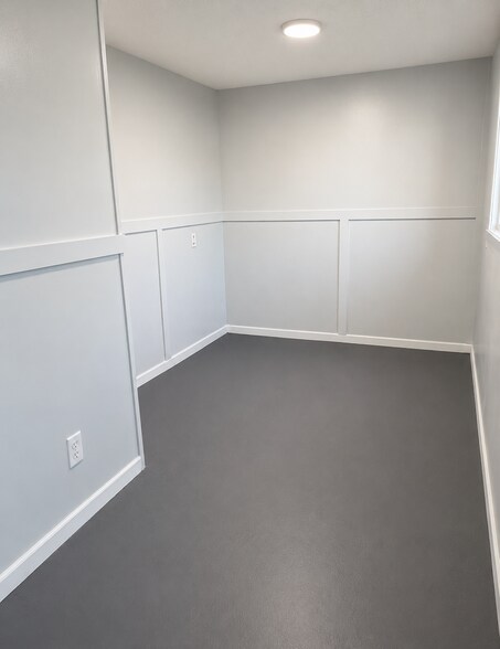 More Photos Of 731 Broad St, Sumter Self Storage For Lease