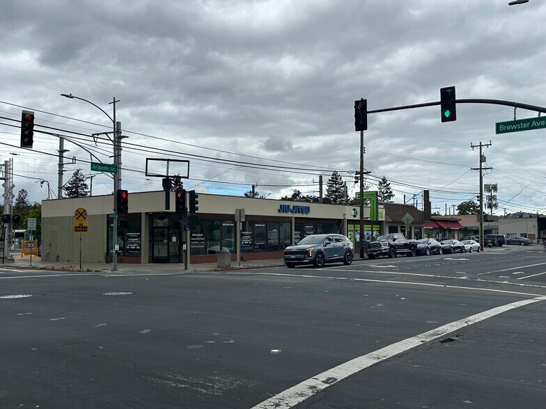 More Photos Of 701-713 Arguello St, Redwood City Storefront For Lease