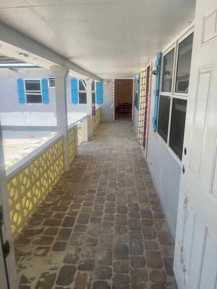 More Photos Of 1039 3rd St, Fort Myers Apartments For Sale