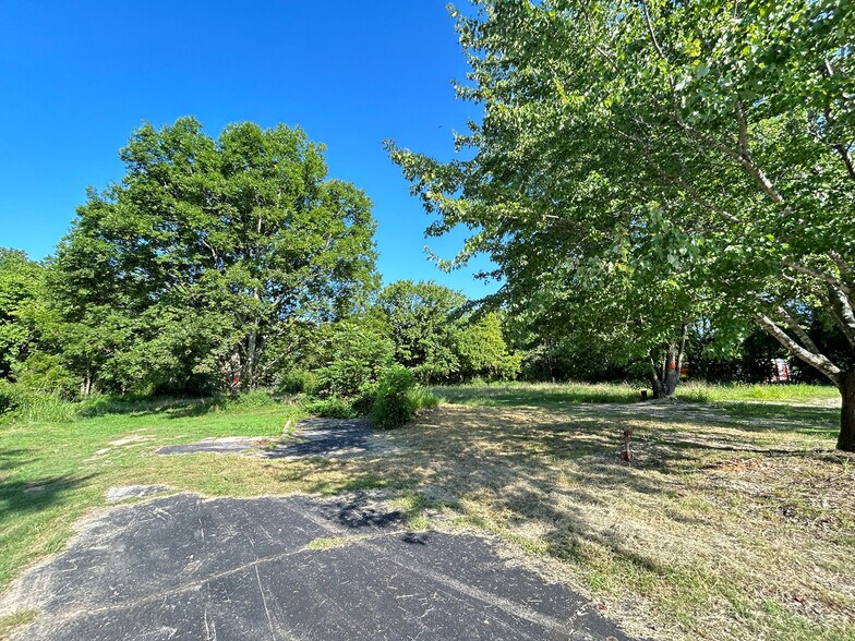 More Photos Of 681 Ash Flat Dr, Ash Flat Restaurant For Sale