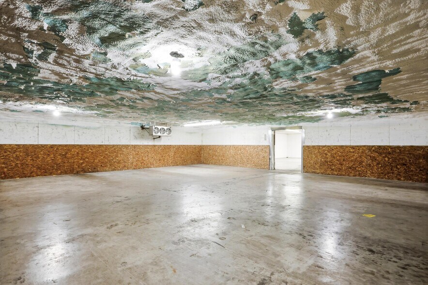 More Photos Of 2154 Old Charleston Rd NE, Cleveland Refrigeration Cold Storage For Sale