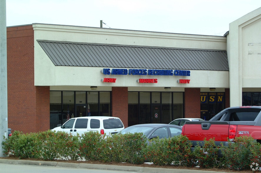 More Photos Of 561-589 McQueen Smith Rd S, Prattville Unknown For Lease