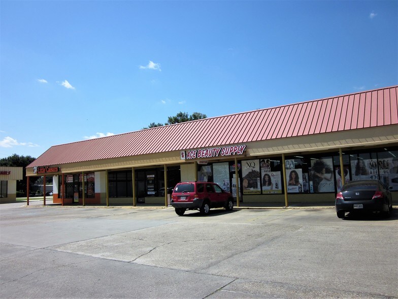 More Photos Of 58412-58480 Plaquemine St, Plaquemine General Retail For Sale